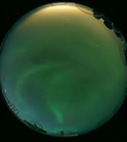 Ovni en potencia es captado en el cielo de Alaska por las cámaras. YOUTUBE/@Ciencia Plus