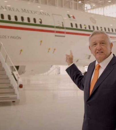 AMLO, el presidente de México cumple su promesa, vende avión presidencial y le llueven los memes. FACEBOOK/@CoatzaVer