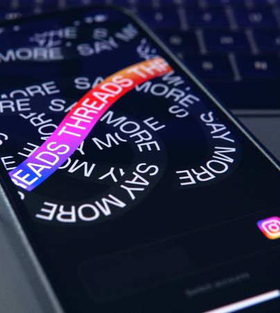 Threads, el némesis jurado de Twitter, con gran éxito de lanzamiento logran enfurecer a la app del pajarito. UNSPLASH/Azamat E