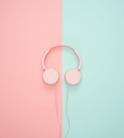 Aprende y practica tu inglés con estos entretenidos podcast. UNSPLASH/Icons8 Team