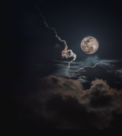 Qué hacer con la Superluna Azul de agosto y los rituales para recibir septiembre. UNSPLASH/Jack Taylor