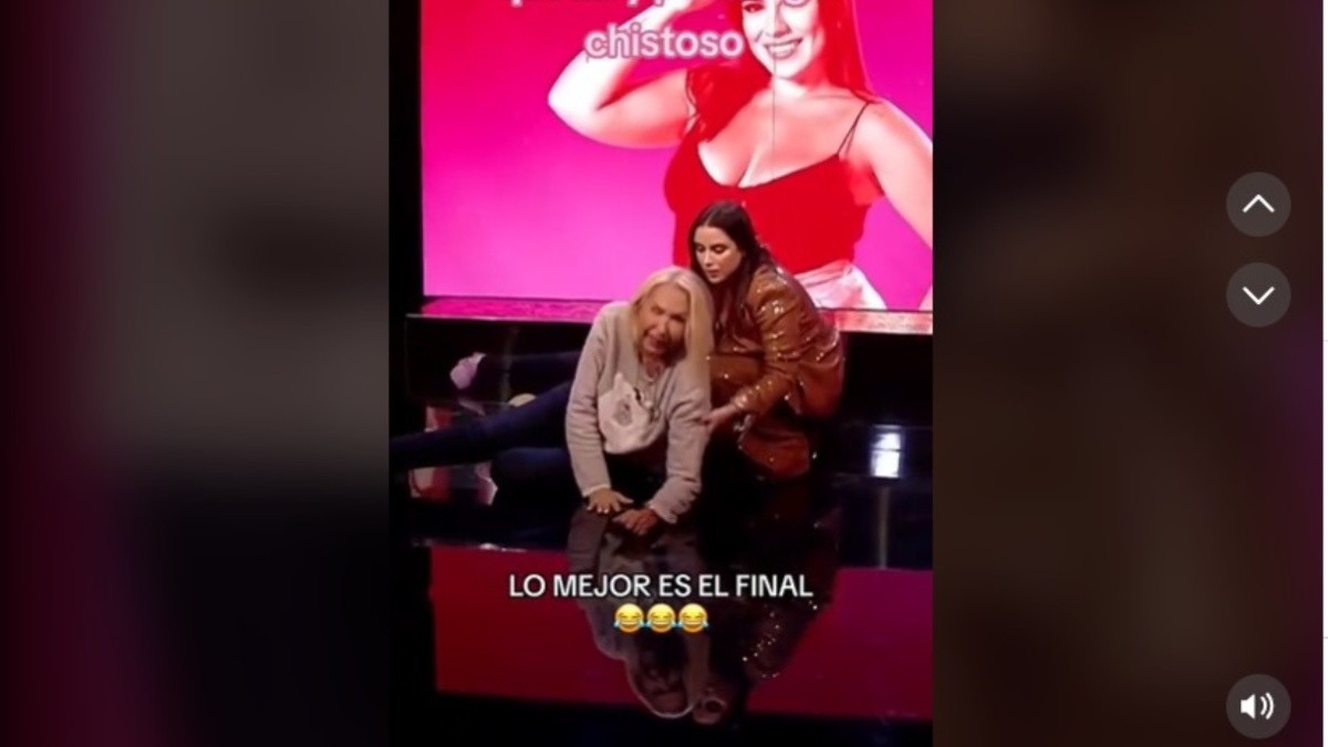 Laura Bozzo Es Viral Por Su Desnudo Y Porque Se Le Peg El Ojo En Vivo Ch Cate El Momento