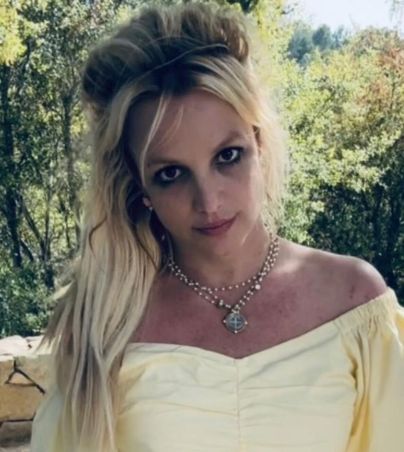 Britney Spears está siendo señalada por pasearse "DESNUDA" al interior de un hotel en California. INSTAGRAM/BRITNEY SPEARS