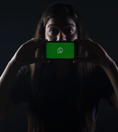 ¿Te bloquearon en WhatsApp? Aquí te enseñamos un truco para seguirle mandando mensajes al contacto que te bloqueó. UNSPLASH/Rachit Tank