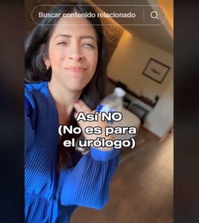 La sexóloga Carolina Roldán muestra cómo hacer sexys "dick pics" y se vuelve viral (VIDEO). TIKTOK/Carolina Roldán