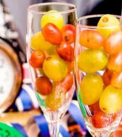 Estas son dos formas  creativas de presentar las doce uvas en tu cena de Año Nuevo