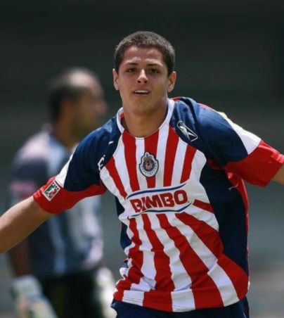 El conjunto de las Chivas hace oficial la llegada de Javier "Chicharito" Hernández al conjunto de la perla tapatía. Facebook/Chivas