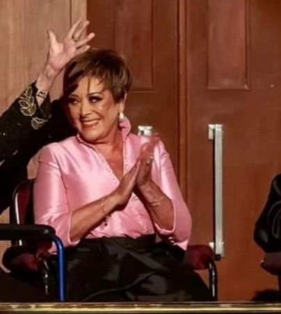 Silvia Pinal reaparece después de estar en el hospital en el festejo 55 de Alejandra Guzmán. Facebook/Silvia Pinal