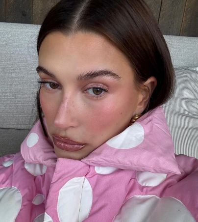 Hailey Bieber habla sobre su lucha contra una dura enfermedad y se vuelve viral (VIDEO). INSTAGRAM/haileybieber