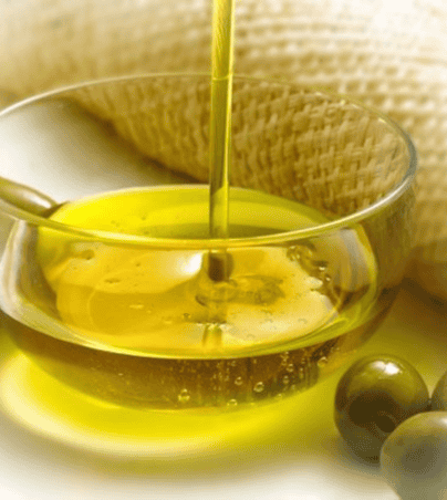 El aceite de oliva tiene varias propiedades curativas y preventivas; entre ellas, el prevenir el cáncer. PINTEREST